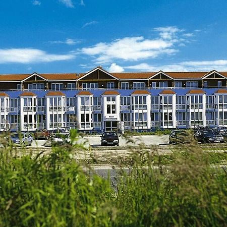 Apartment In Cuxhaven With A Shared Pool מראה חיצוני תמונה